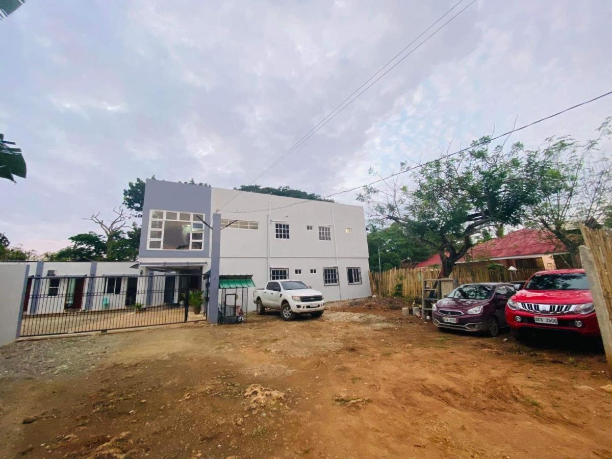Mongki'S Pensionhouse Puerto Princesa Exterior photo